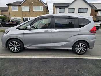 Used Honda Freed 2023 for sale - 78976640: Photo