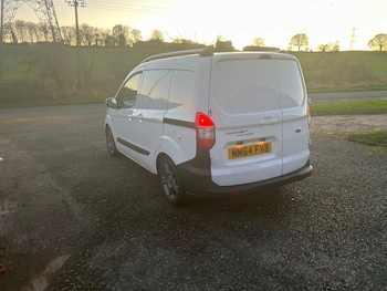 Used Ford Transit Courier 2014 for sale - 79010646: Photo