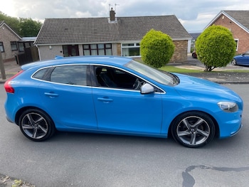 Used Volvo V40 2014 for sale - 78723235: Photo