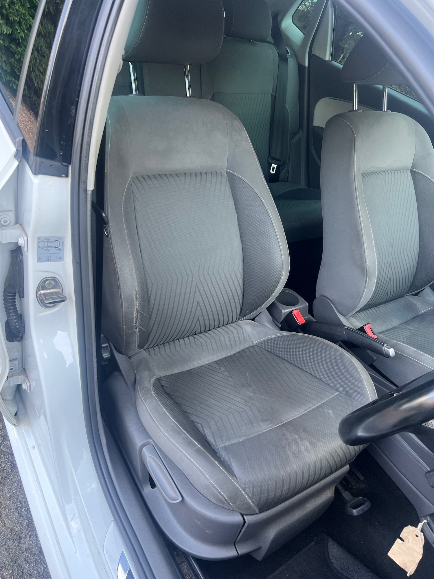 Used Volkswagen Polo 2015 for sale - 76320799: Photo 12