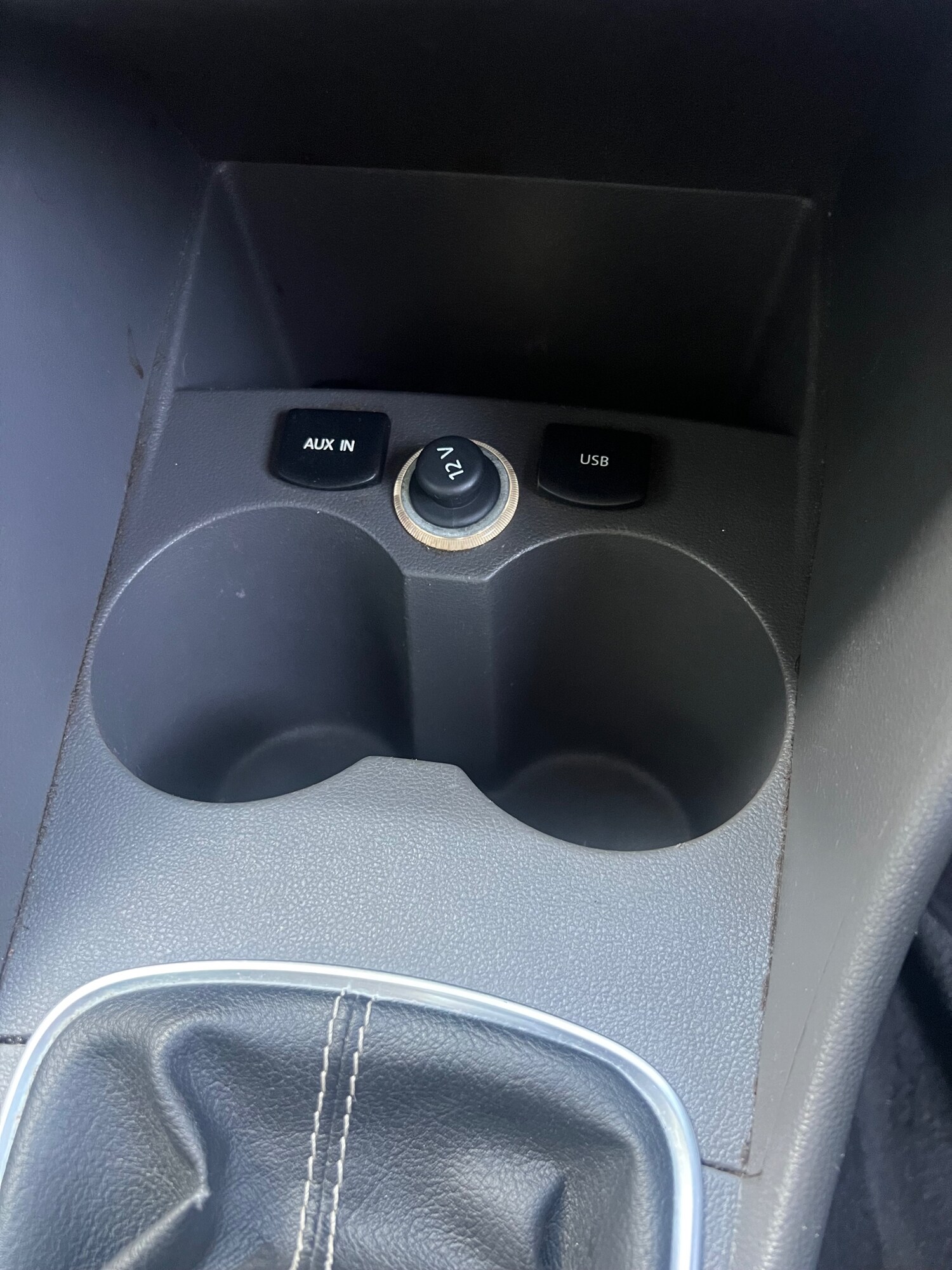 Used Volkswagen Polo 2015 for sale - 76320799: Photo 17