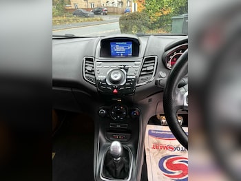 Used Ford Fiesta 2016 for sale - 77781575: Photo