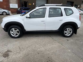 Used Dacia Duster 2014 for sale - 77781820: Photo
