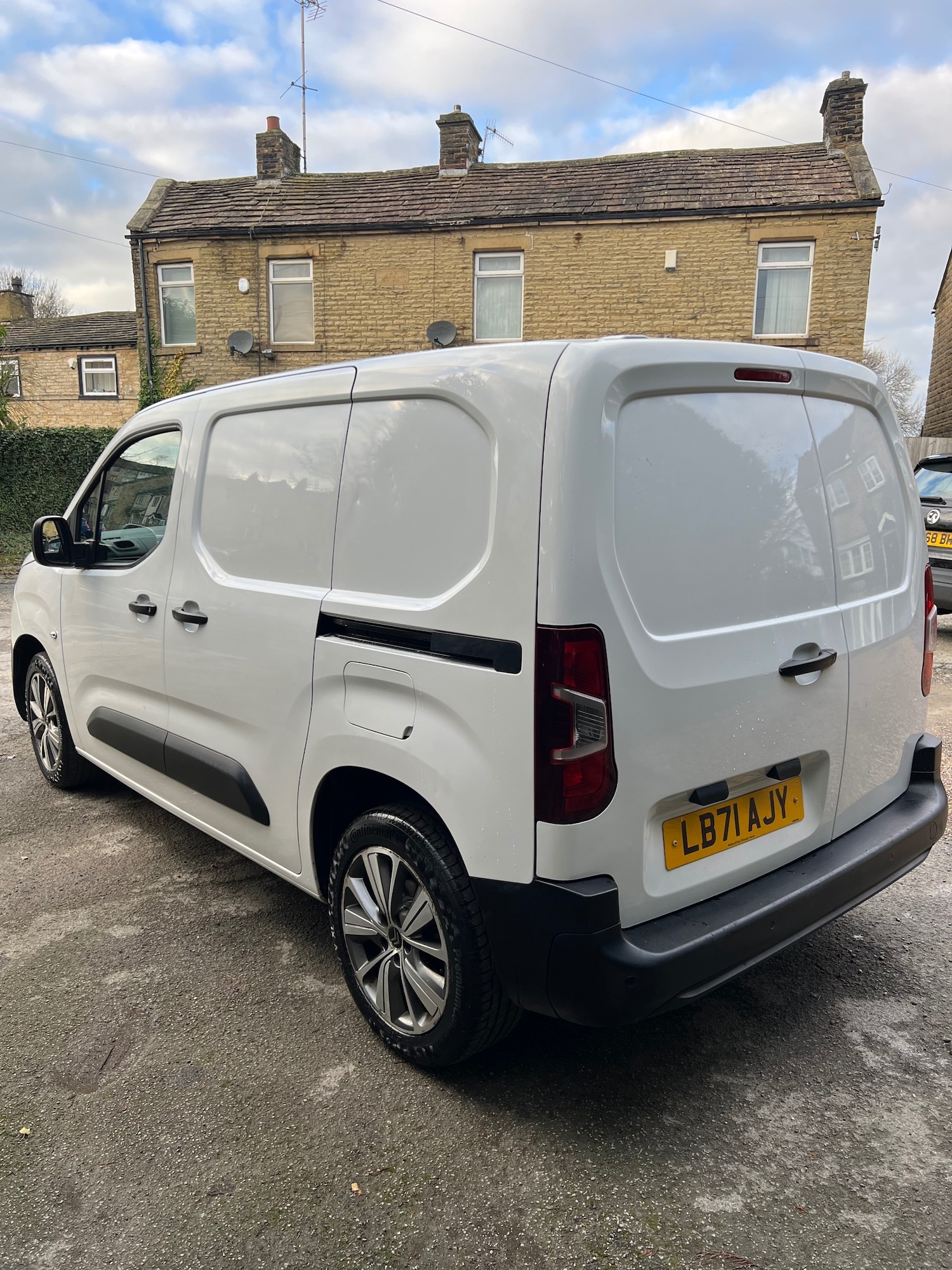 Used Citroen Berlingo 2021 for sale - 77777485: Photo 11