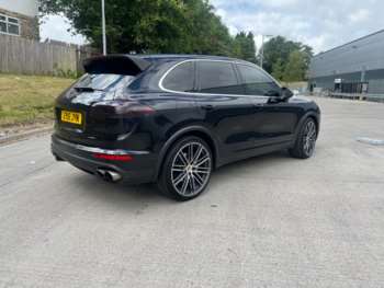 Used Porsche Cayenne 2015 for sale - 74754849: Photo