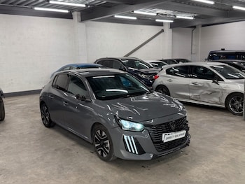 Peugeot - 208