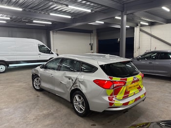 Used Ford Focus 2022 for sale - 75899789: Photo