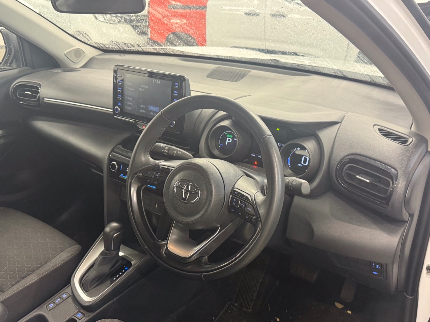 Used Toyota Yaris Cross 2024 for sale - 76257946: Photo 10