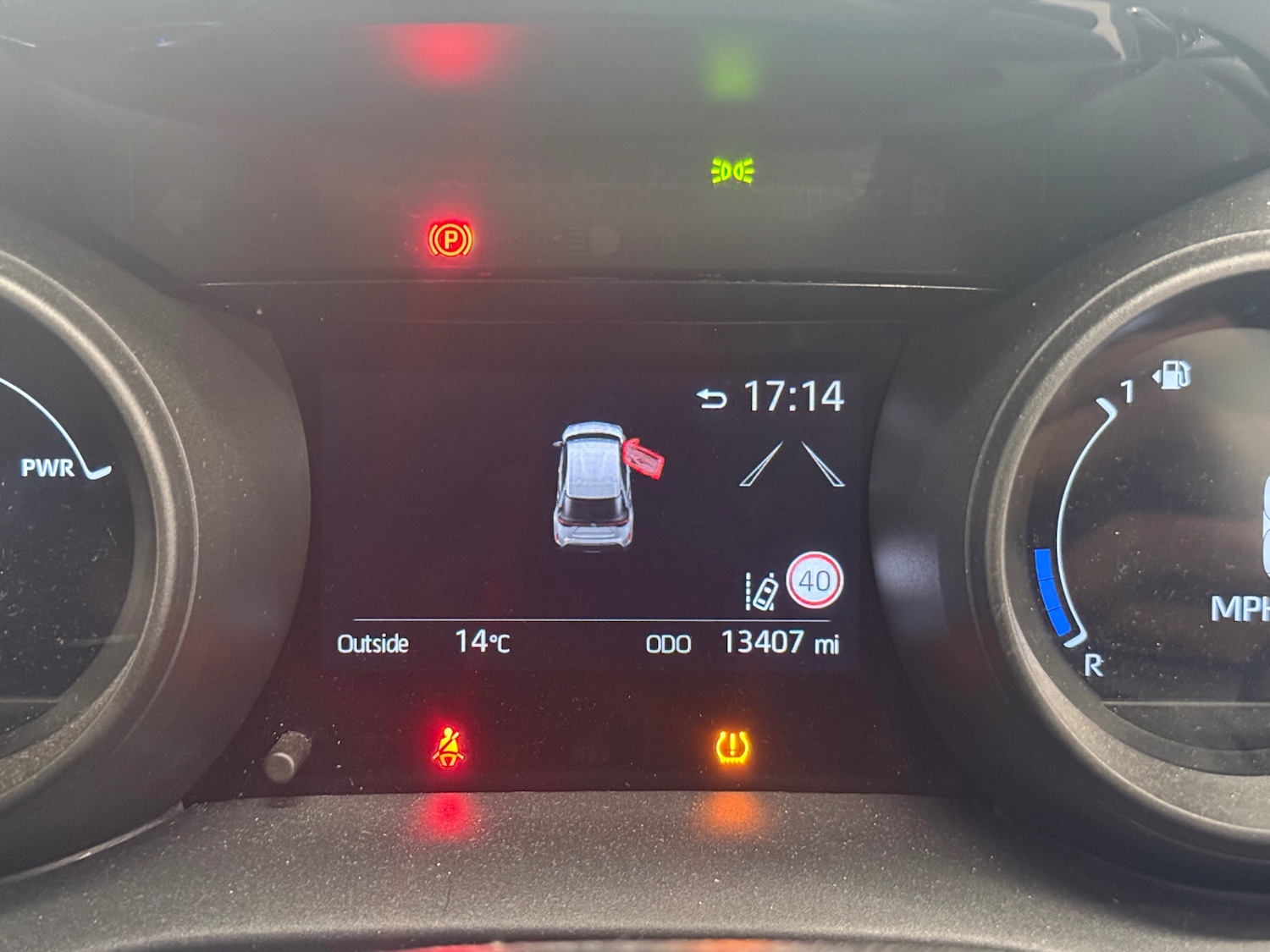 Used Toyota Yaris Cross 2024 for sale - 76257946: Photo 11