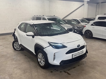 2024 - 1.5 Hybrid Icon 5dr Auto Hybrid Electric White salvage damaged repairable