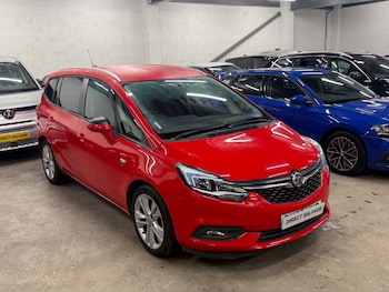 2018 - 2018 67 Reg Zafira Tourer 1.4 Turbo SRi Nav 7 Seater End of Lease 5-Door