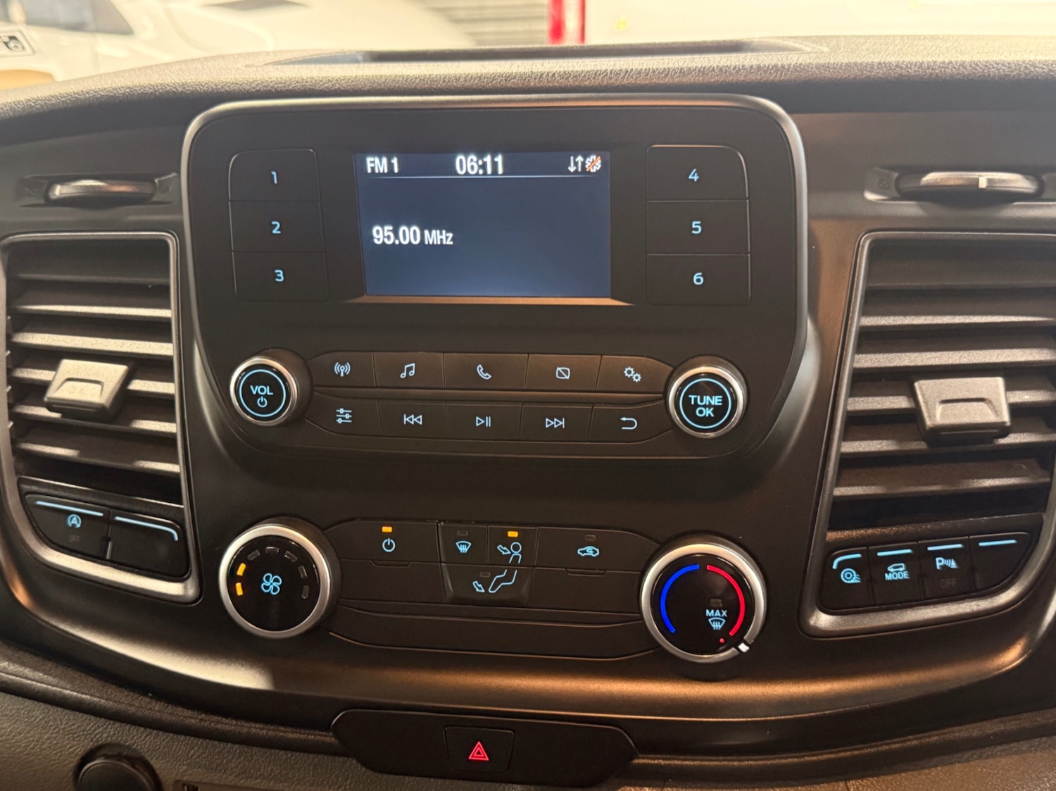 Used Ford Transit 2023 for sale - 77804084: Photo 9