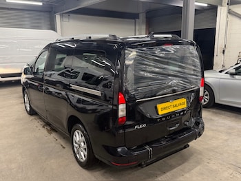 Used Ford Tourneo Connect 2024 for sale - 78300160: Photo