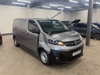 Vauxhall Vivaro feature image
