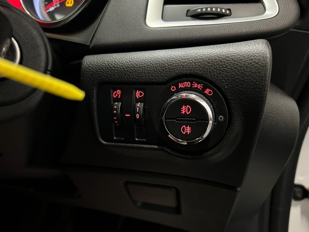 Used Vauxhall Astra 2014 for sale - 76570044: Photo 35