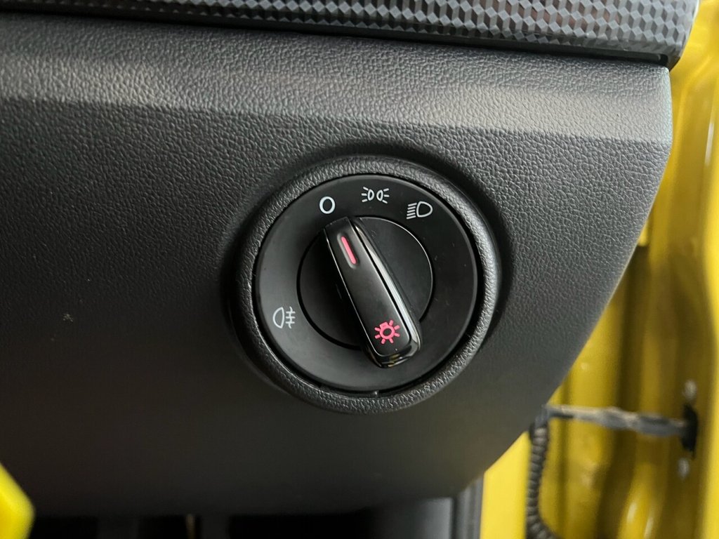 Used Volkswagen up! 2017 for sale - 77747955: Photo 32