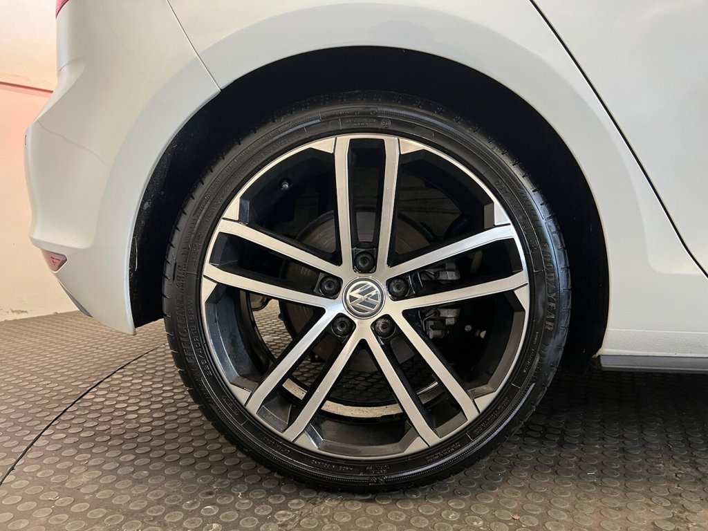 Used Volkswagen Golf 2016 for sale - 76590910: Photo 13