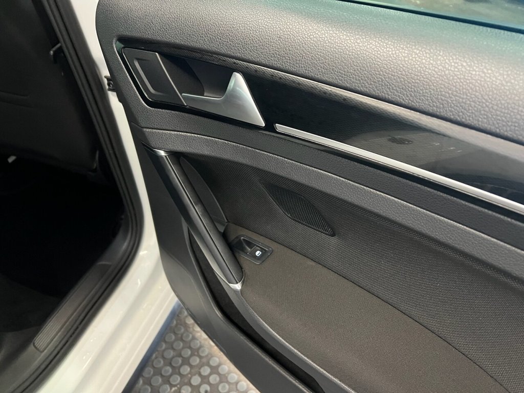 Used Volkswagen Golf 2016 for sale - 76590910: Photo 18