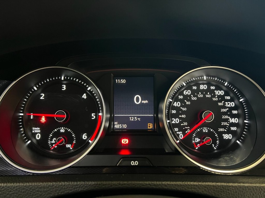 Used Volkswagen Golf 2016 for sale - 76590910: Photo 31