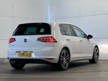 Used Volkswagen Golf 2016 for sale - 76590910: Photo