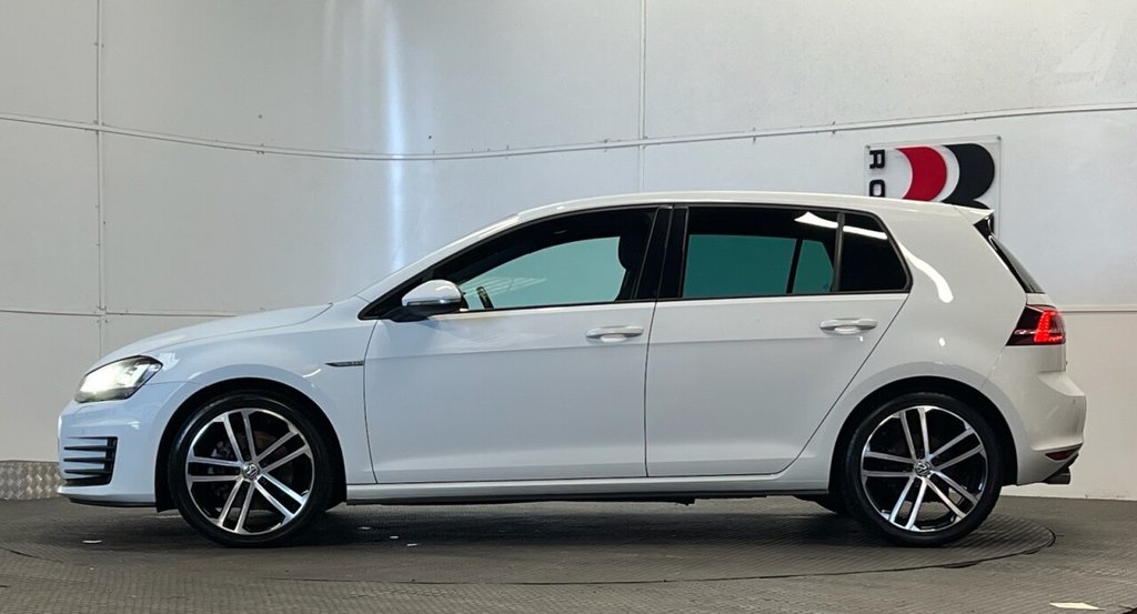 Used Volkswagen Golf 2016 for sale - 76590910: Photo 6