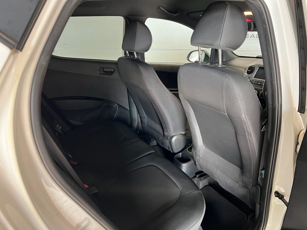 Used Hyundai i10 2018 for sale - 77966738: Photo 16