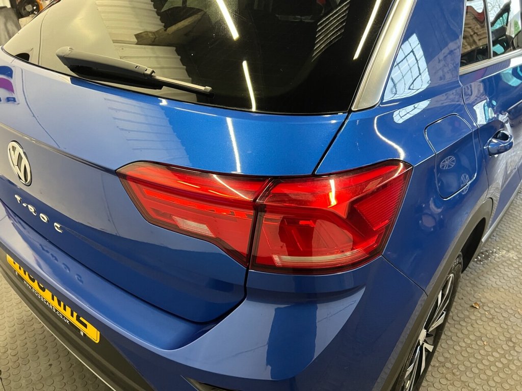 Used Volkswagen T-Roc 2018 for sale - 77681167: Photo 12