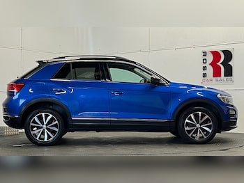 Used Volkswagen T-Roc 2018 for sale - 77681167: Photo
