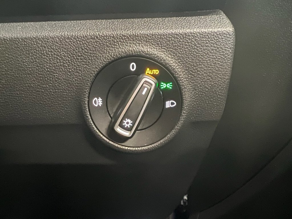 Used Volkswagen T-Roc 2018 for sale - 77681167: Photo 30