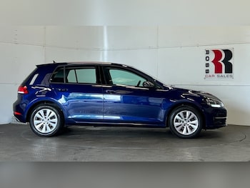 Used Volkswagen Golf 2017 for sale - 78805604: Photo