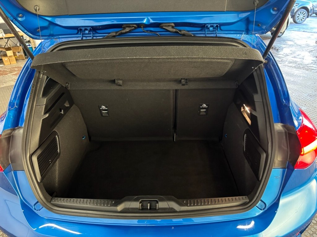 Used Ford Focus 2021 for sale - 76962007: Photo 14