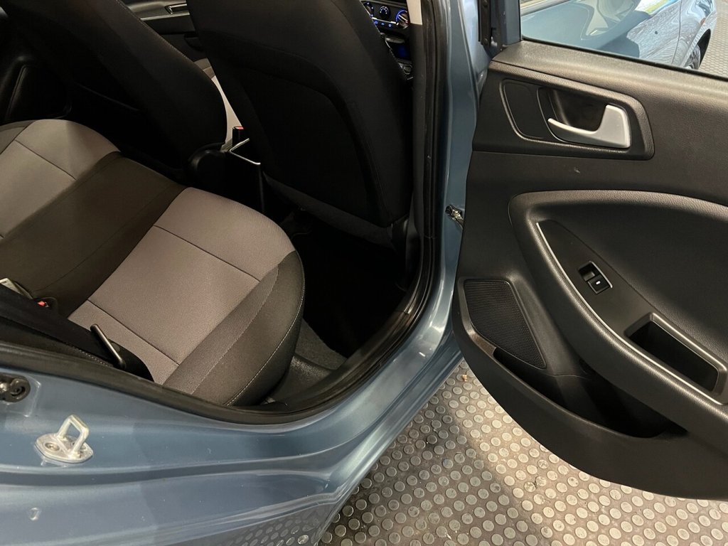 Used Hyundai i20 2016 for sale - 76546808: Photo 15