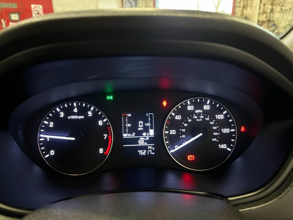 Used Hyundai i20 2016 for sale - 76546808: Photo 29