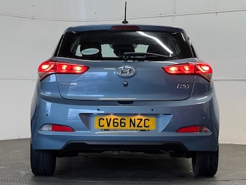 Used Hyundai i20 2016 for sale - 76546808: Photo