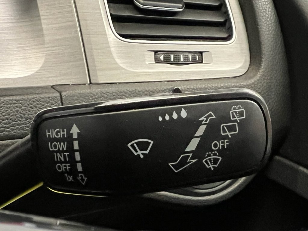 Used Volkswagen Golf 2014 for sale - 77383720: Photo 29