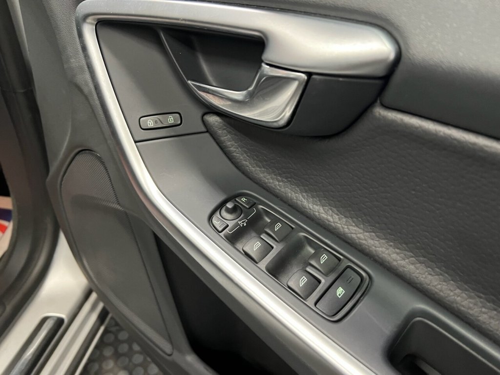 Used Volvo S60 2011 for sale - 77263097: Photo 23