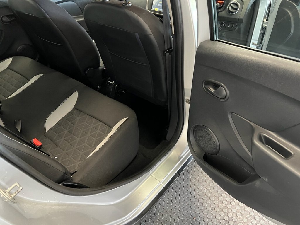 Used Dacia Sandero Stepway 2016 for sale - 76385880: Photo 15