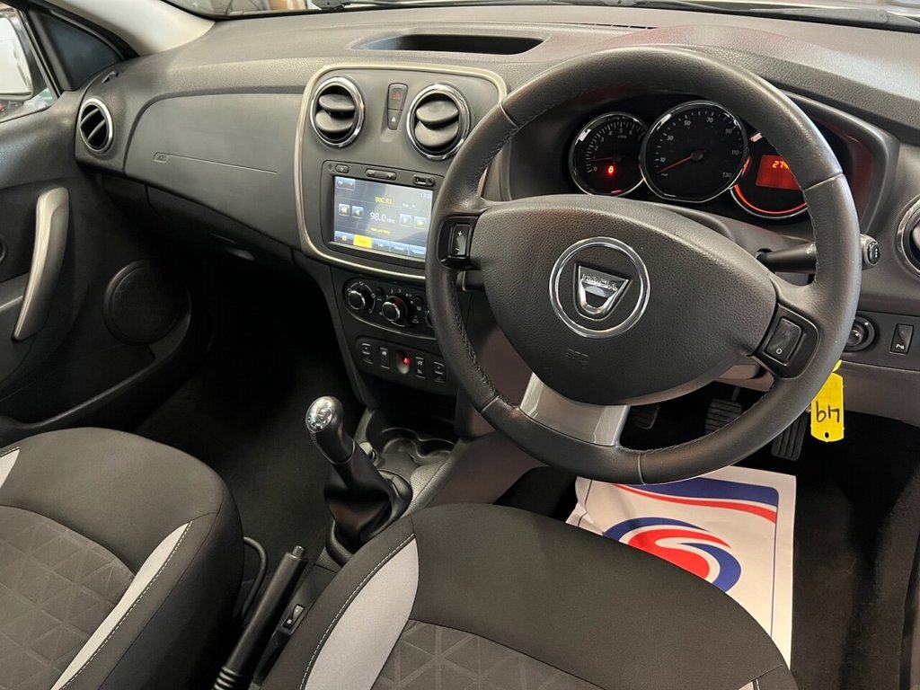 Used Dacia Sandero Stepway 2016 for sale - 76385880: Photo 20