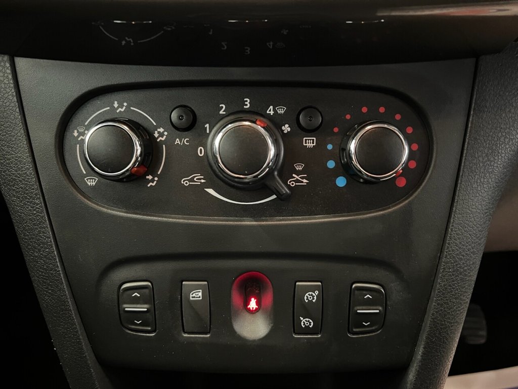 Used Dacia Sandero Stepway 2016 for sale - 76385880: Photo 24