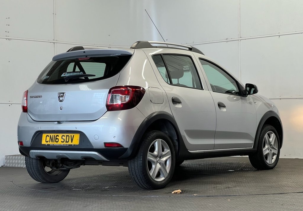 Used Dacia Sandero Stepway 2016 for sale - 76385880: Photo 3