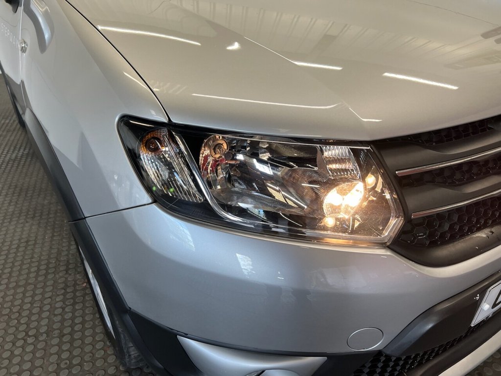 Used Dacia Sandero Stepway 2016 for sale - 76385880: Photo 9