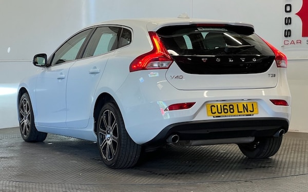 Used Volvo V40 2018 for sale - 74733981: Photo 5