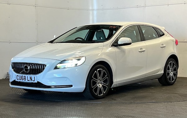 Used Volvo V40 2018 for sale - 74733981: Photo 7