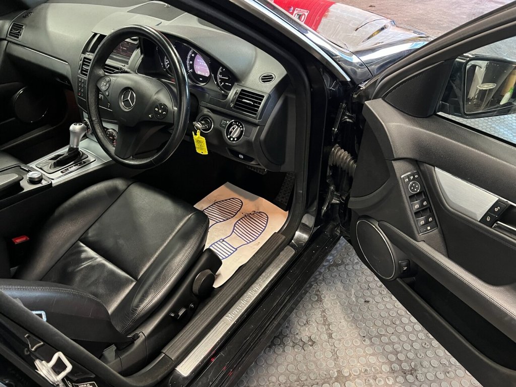 Used Mercedes-Benz C Class 2009 for sale - 77133012: Photo 18