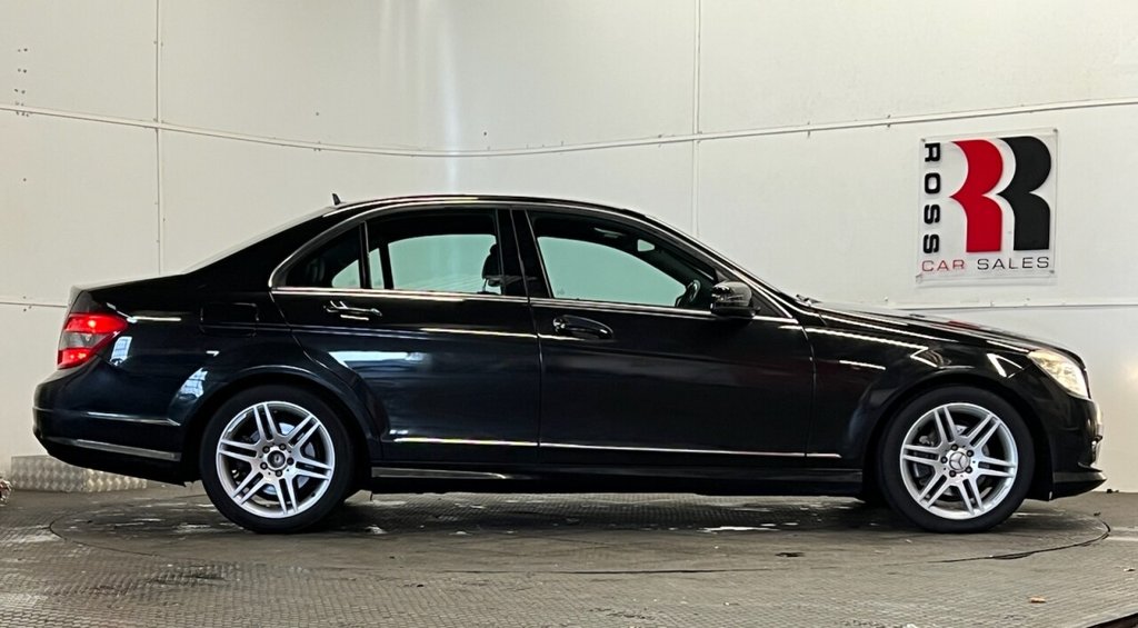 Used Mercedes-Benz C Class 2009 for sale - 77133012: Photo 2
