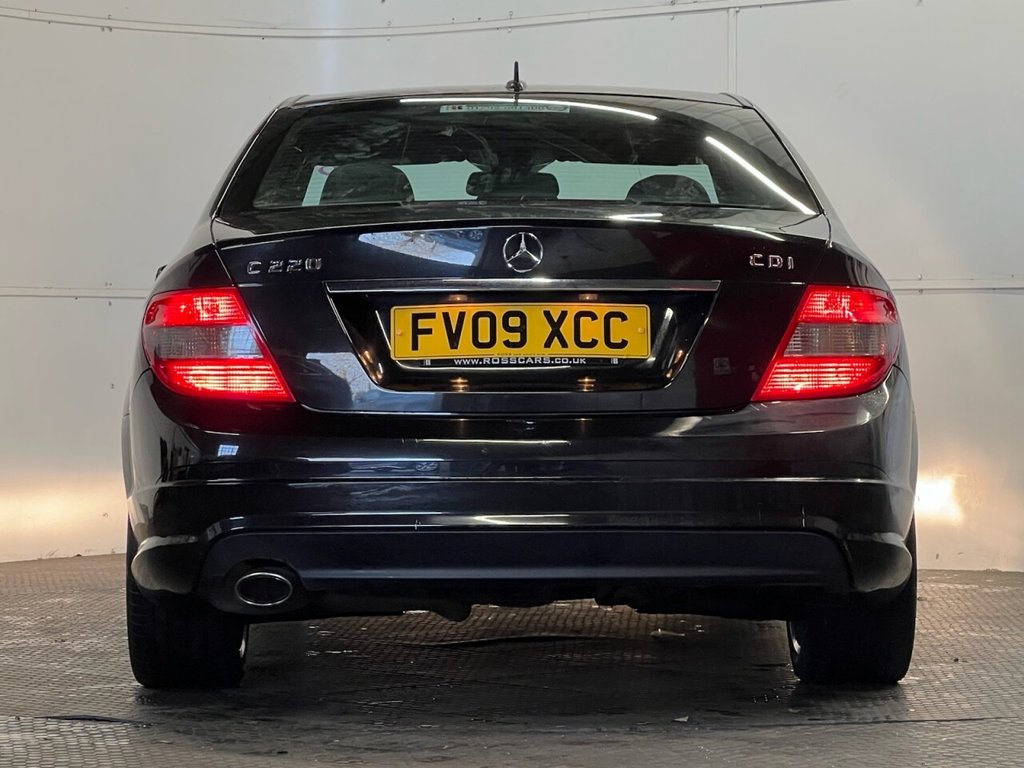 Used Mercedes-Benz C Class 2009 for sale - 77133012: Photo 4
