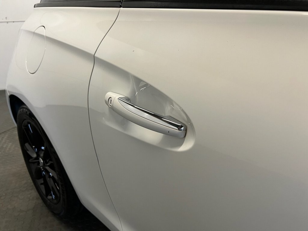 Used Vauxhall ADAM 2015 for sale - 77594709: Photo 11