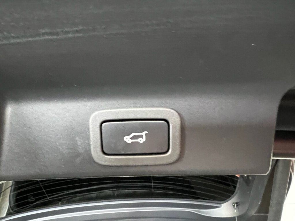 Used Jaguar F-Pace 2018 for sale - 77835597: Photo 15