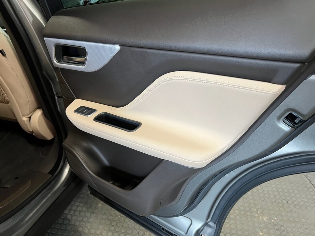 Used Jaguar F-Pace 2018 for sale - 77835597: Photo 16