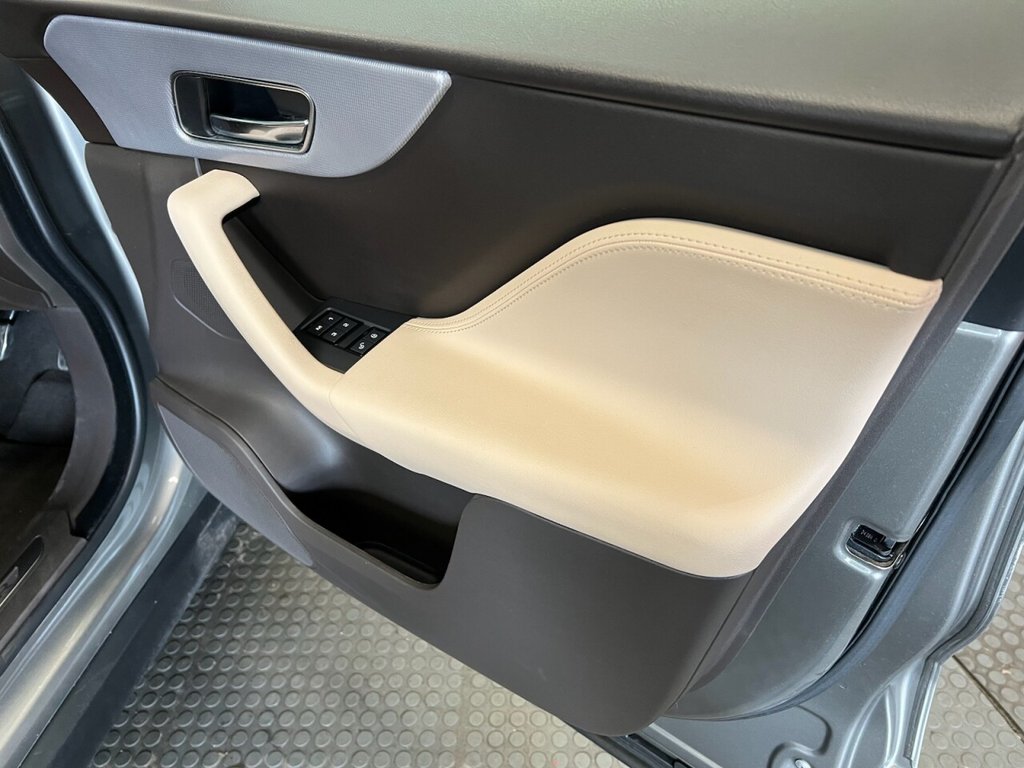 Used Jaguar F-Pace 2018 for sale - 77835597: Photo 19